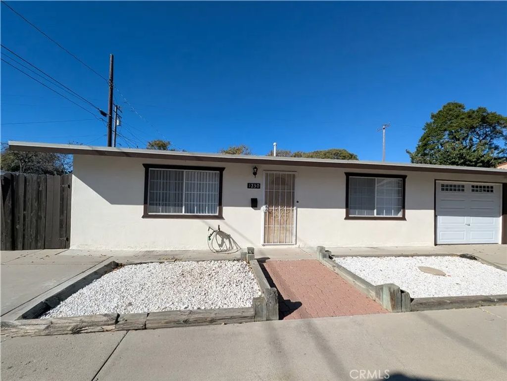 Photo of 1230 Mercedes Ln, Santa Barbara, CA 93101 (MLS # IG26005230)