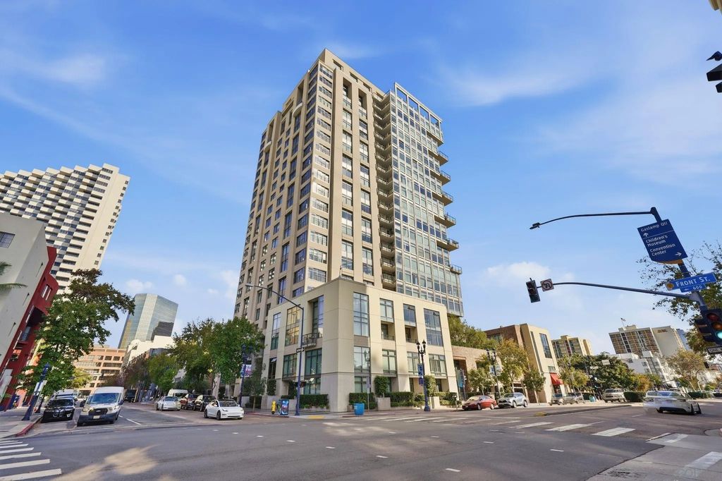 Photo of 645 Front St #104, San Diego, CA 92101 (MLS # 250043969)