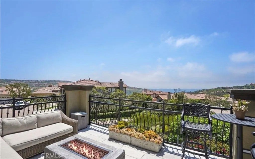 28 Sable Sands