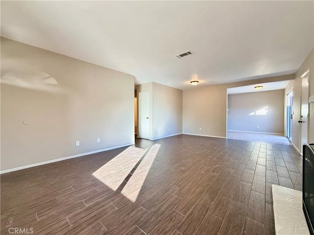 Photo of 17365 Newmont Ave, Lancaster, CA 93535 (MLS # SR25259233)