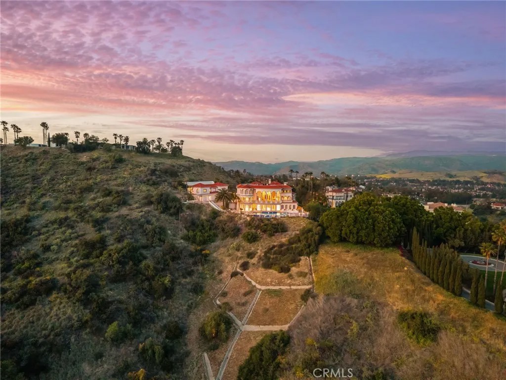 10219 Sunrise Lane