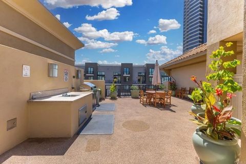 Tiny photo for 330 J Street #612, San Diego, CA 92101 (MLS # NDP2509671)