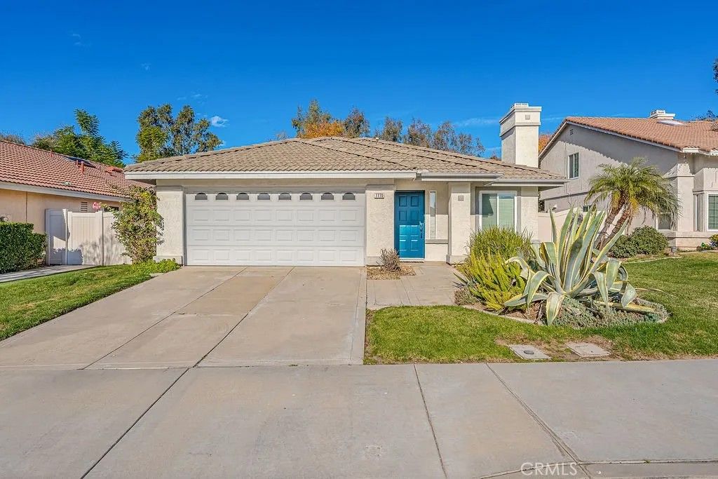 Photo of 7770 Somerset Lane, Highlands, CA 92346 (MLS # CV26006981)