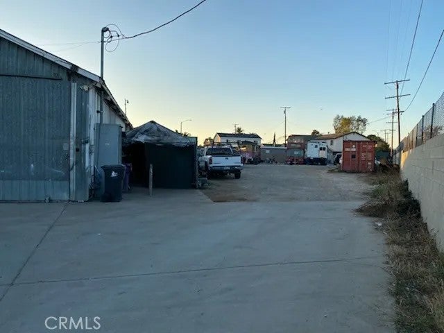 1339 E Wesley