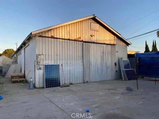 1339 E Wesley