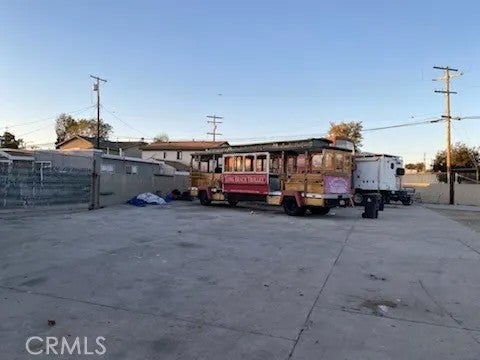 1339 E Wesley