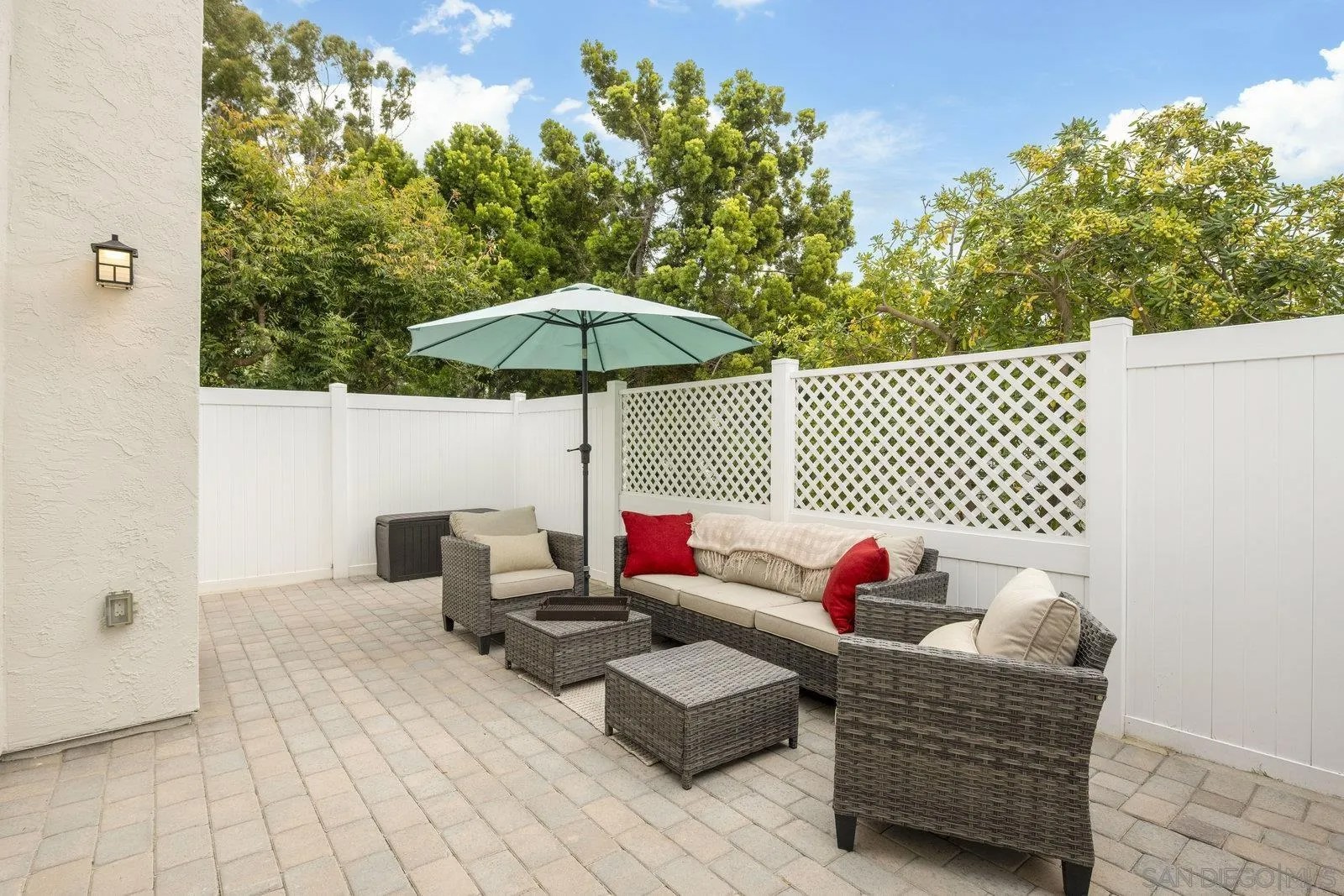 1246 Evergreen drive