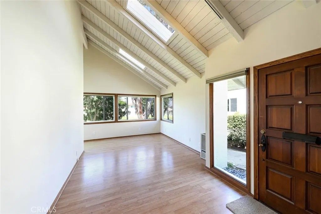 Photo of 306 Avenida Cumbre, Newport Beach, CA 92660 (MLS # NP26009143)