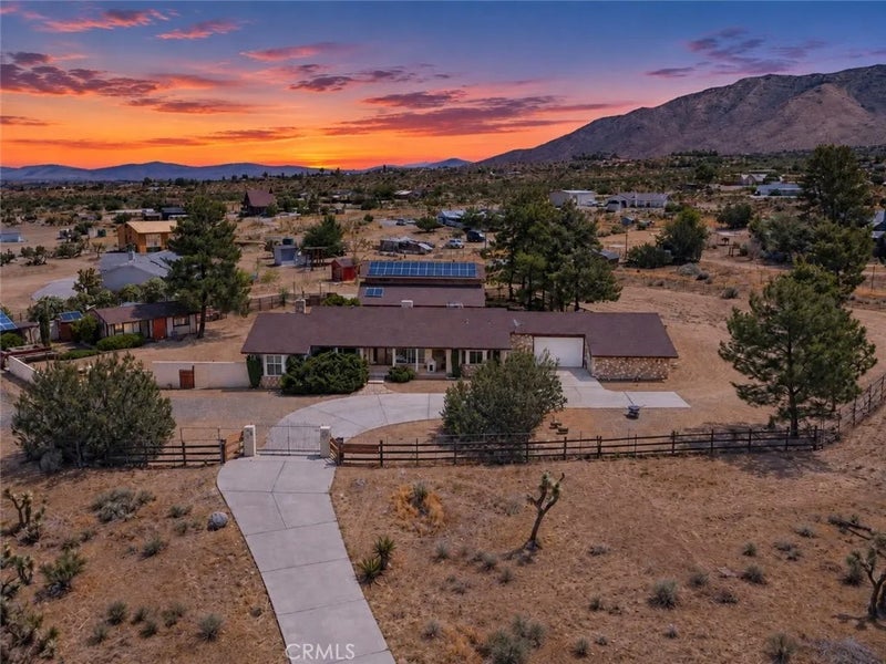 19574 Happy Valley