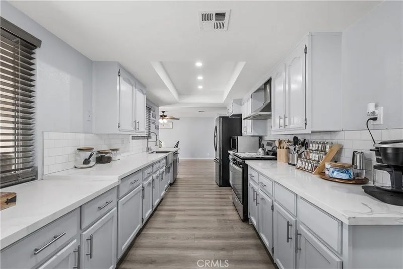8954 E Avenue T14