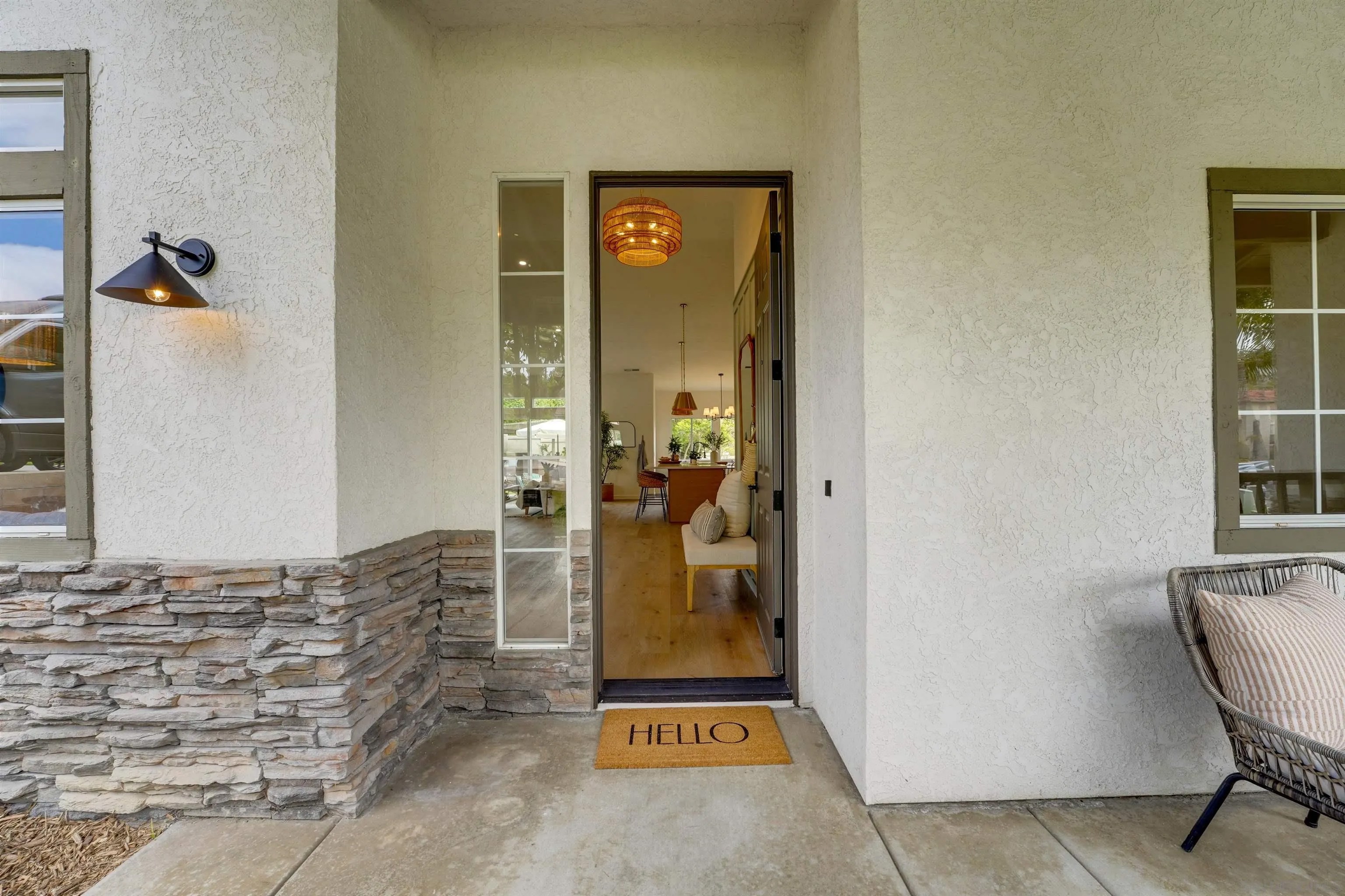 1912 Andrews Ct