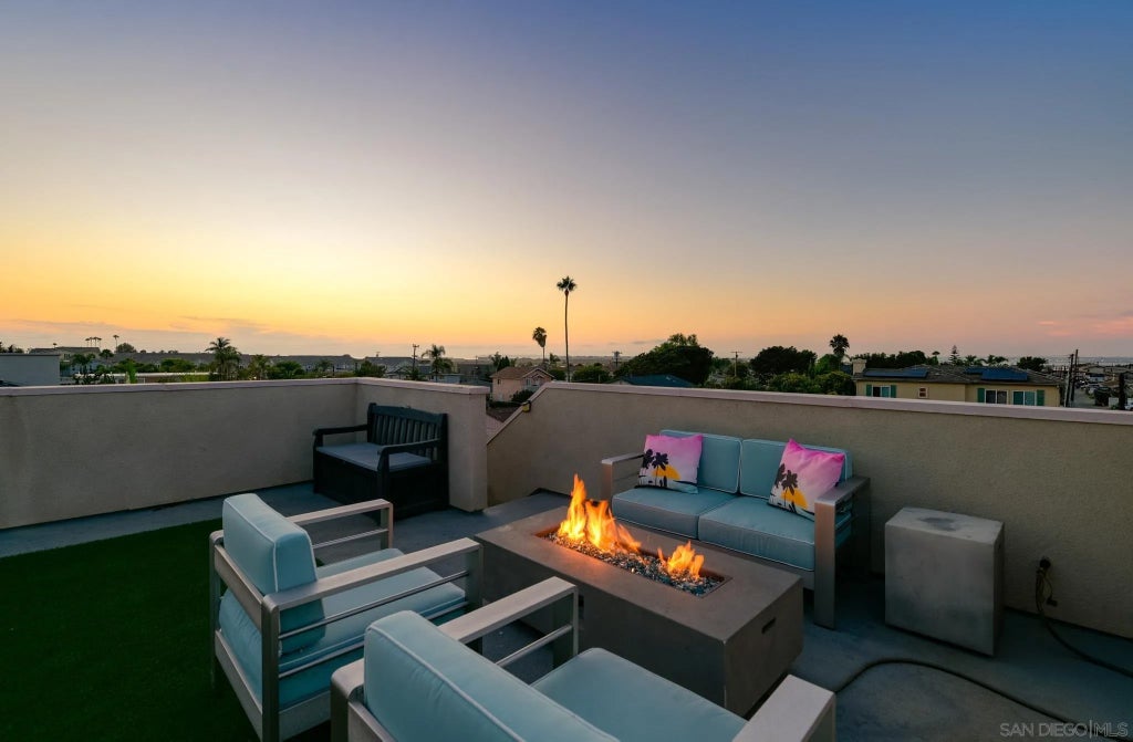 Photo of 571 Delaware ST, Imperial Beach, CA 91932 (MLS # 260019757)