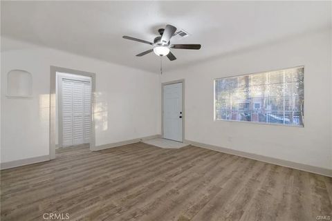 Tiny photo for 1107 Pacific St, Bakersfield, CA 93305 (MLS # OC25238332)