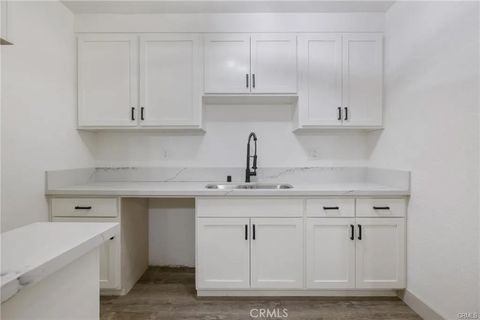 Tiny photo for 1107 Pacific St, Bakersfield, CA 93305 (MLS # OC25238332)
