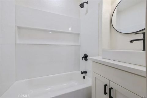 Tiny photo for 1107 Pacific St, Bakersfield, CA 93305 (MLS # OC25238332)