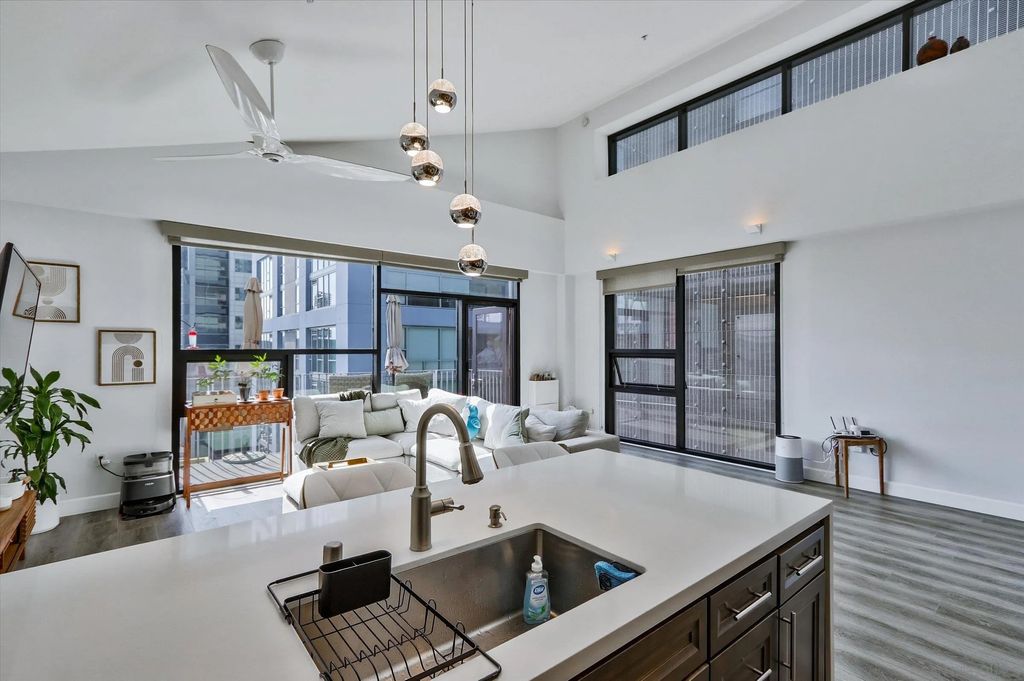 Photo of 350 11th Ave #922, San Diego, CA 92101 (MLS # 250043799)