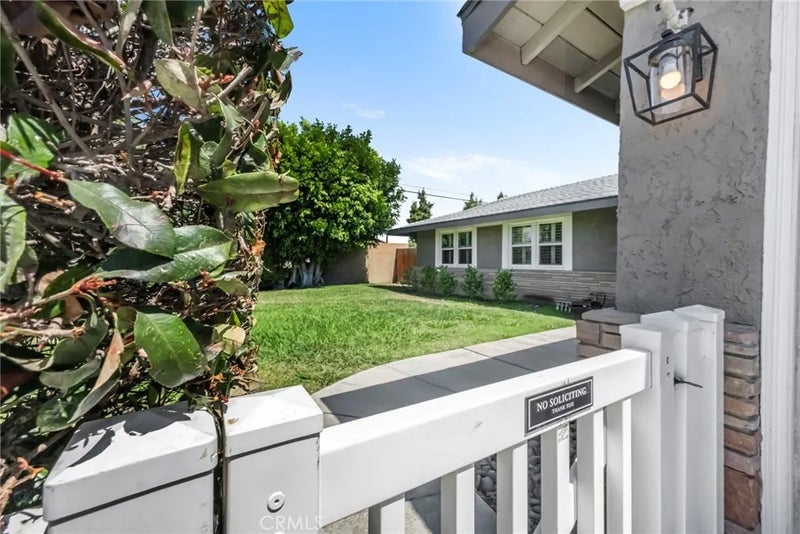 5972 Meadowlark Drive