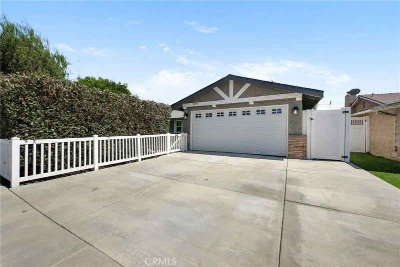 5972 Meadowlark Drive