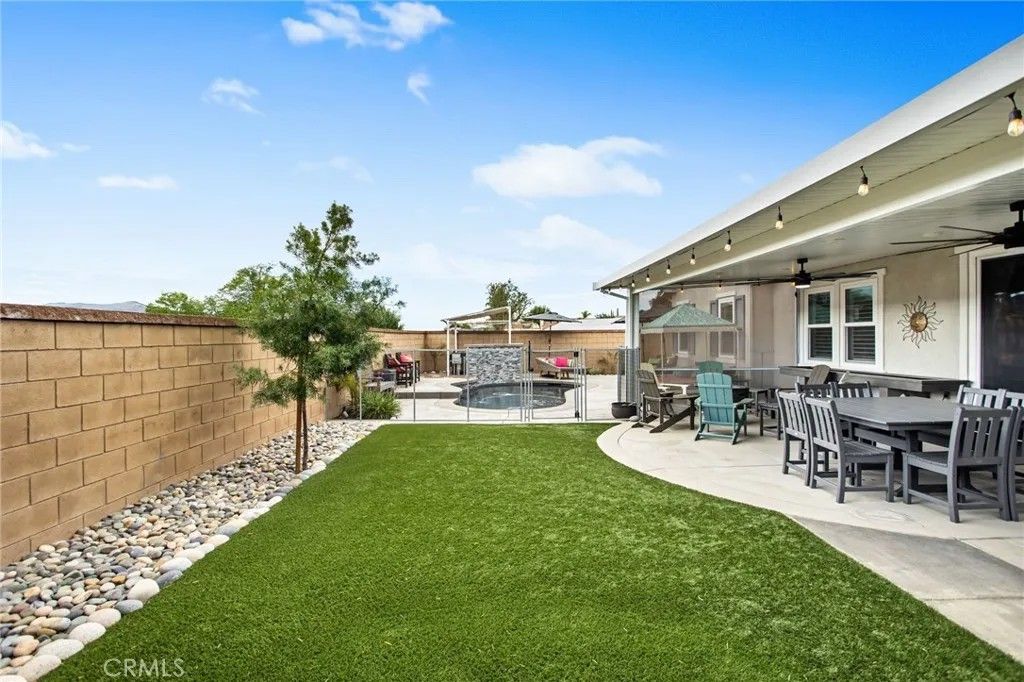 Photo of 24061 Grafton Avenue, Murrieta, CA 92562 (MLS # SW25244110)