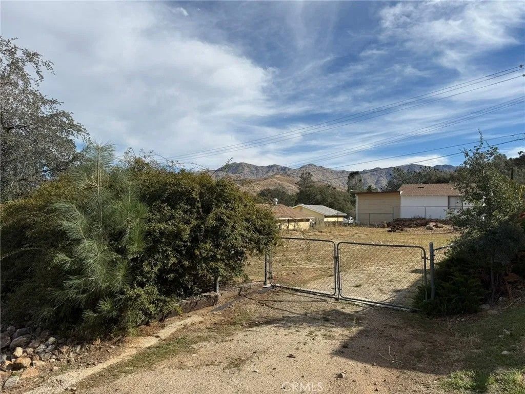Photo of 107 Jones Street, Bodfish, CA 93205 (MLS # SR25247499)