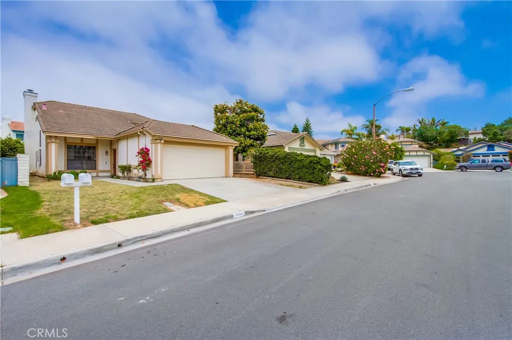 3936 Ambervale Terrace