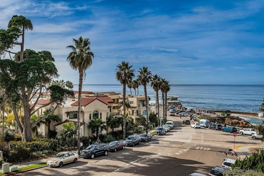 Photo of 909 Coast Blvd #10, La Jolla, CA 92037 (MLS # 250040336)