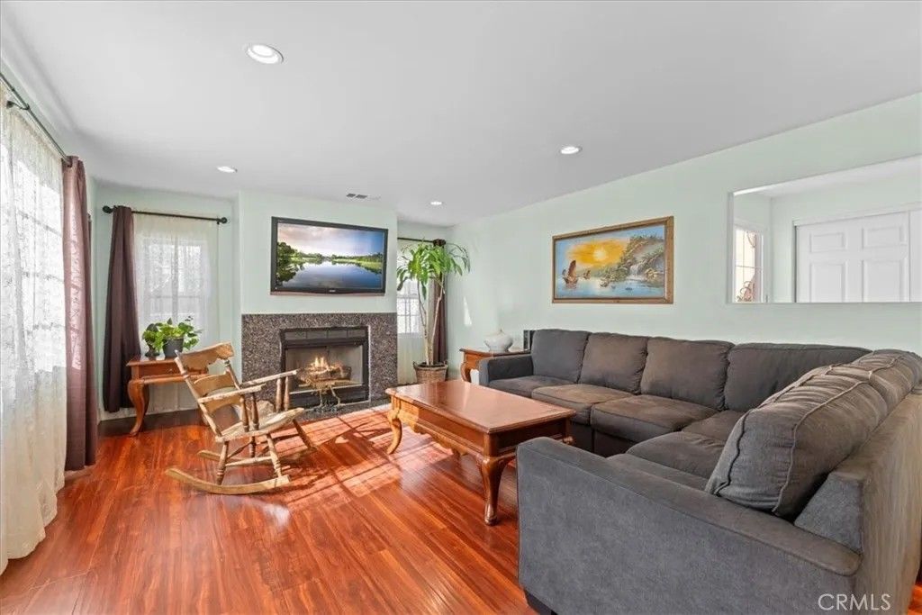 Photo of 303 W Howard St, Pasadena, CA 91103 (MLS # CV26038905)