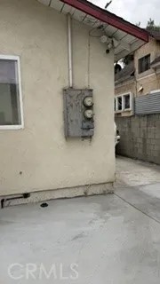 6121 Miles Avenue