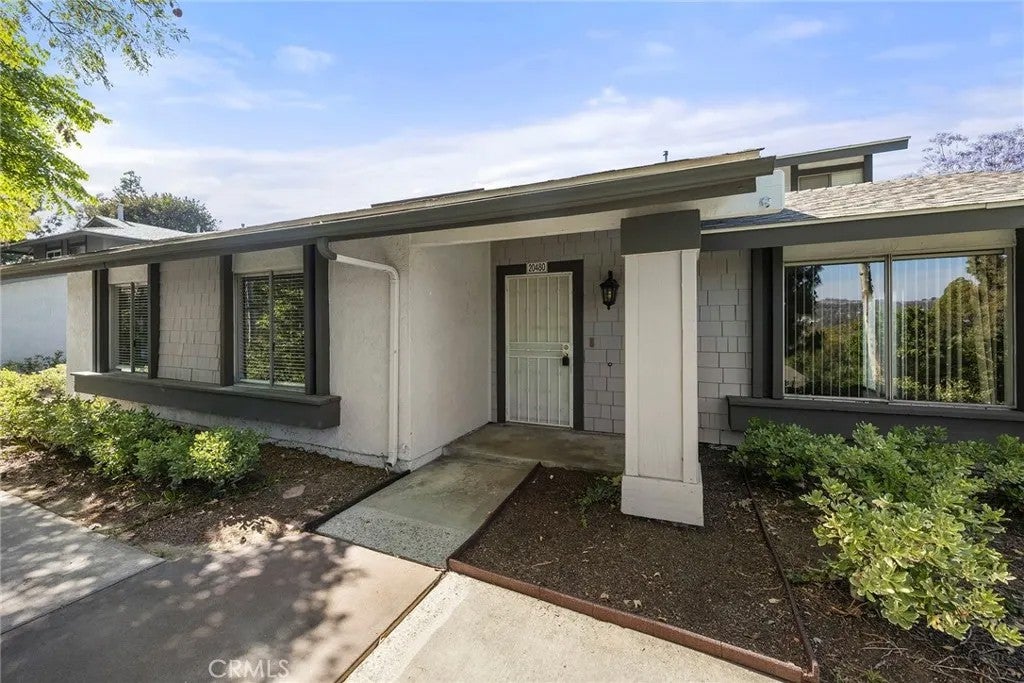 20480 Elm Hill