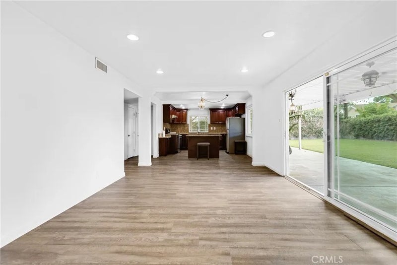 1127 Sycamore Drive