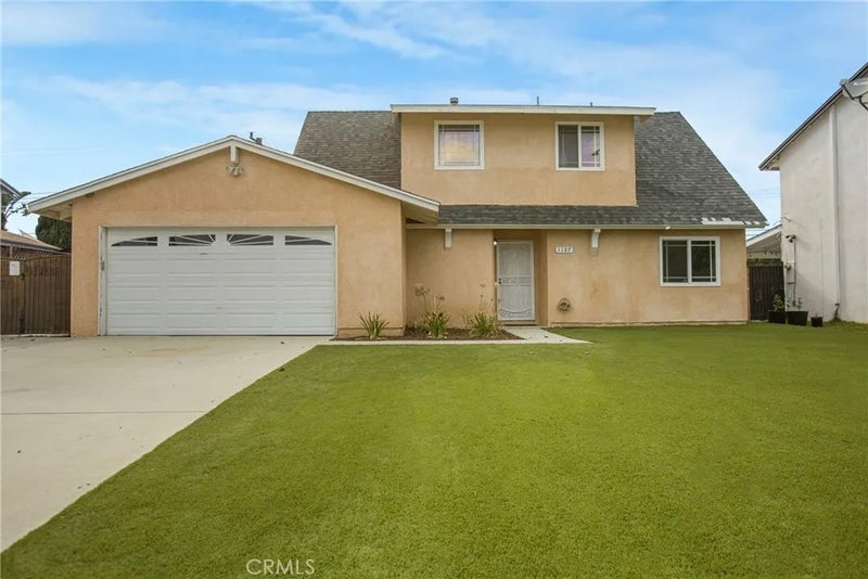1127 Sycamore Drive
