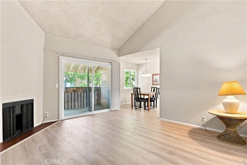 1477 De Rose Way 243