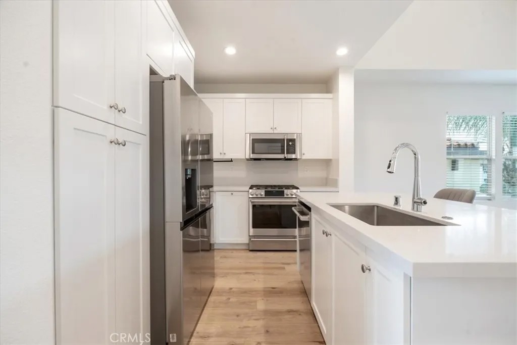 2170 Birch 109