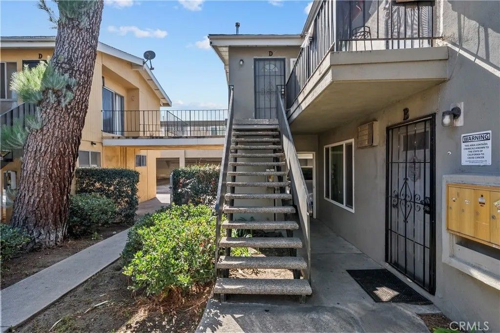 Photo of 10005 Sepulveda Blvd, Mission Hills (san Fernando), CA 91345 (MLS # SR25245262)