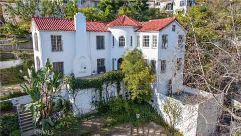 Photo of 2329 N Edgemont St, Los Angeles, CA 90027 (MLS # CV26000815)