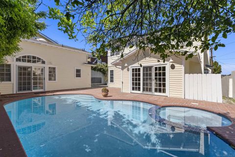 921 Court Way San Diego CA 92103