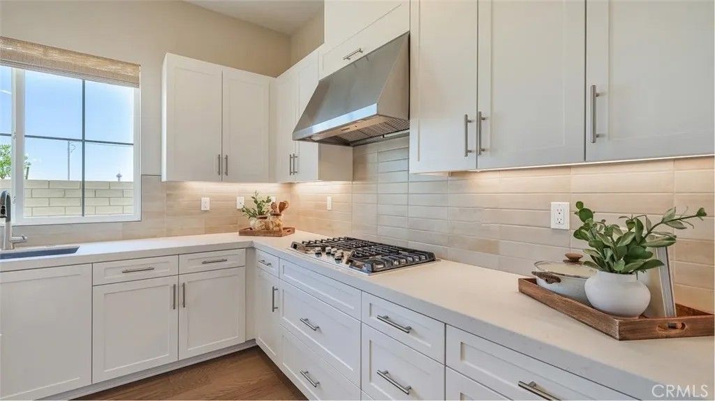 Photo of 27329 Shore Pine Place, Valencia, CA 91381 (MLS # OC25277989)