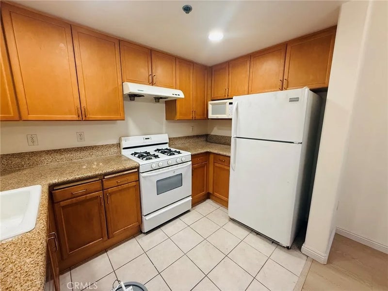 580 W Main 222