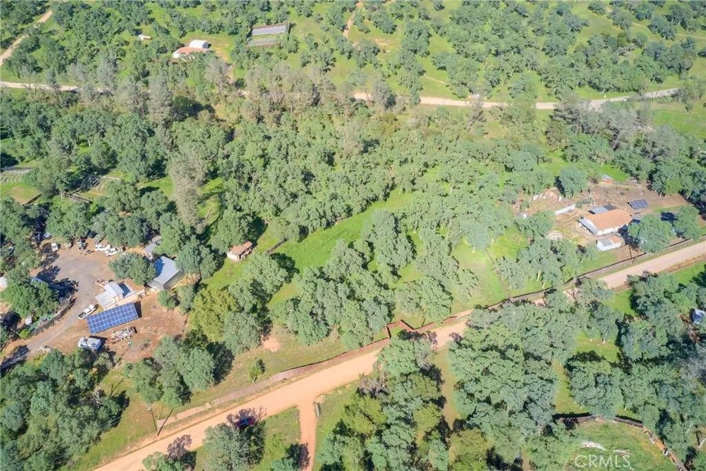 Photo of 43 Alta Mira Ln, Oroville, CA 95966 (MLS # OR26061039)