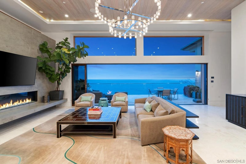 5910 Camino De La Costa