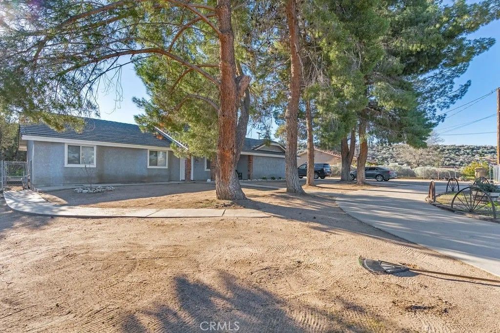 Photo of 7365 Chase Ave, Hesperia, CA 92345 (MLS # IV26063131)