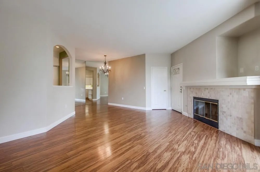 12079 Tivoli Park Row 4
