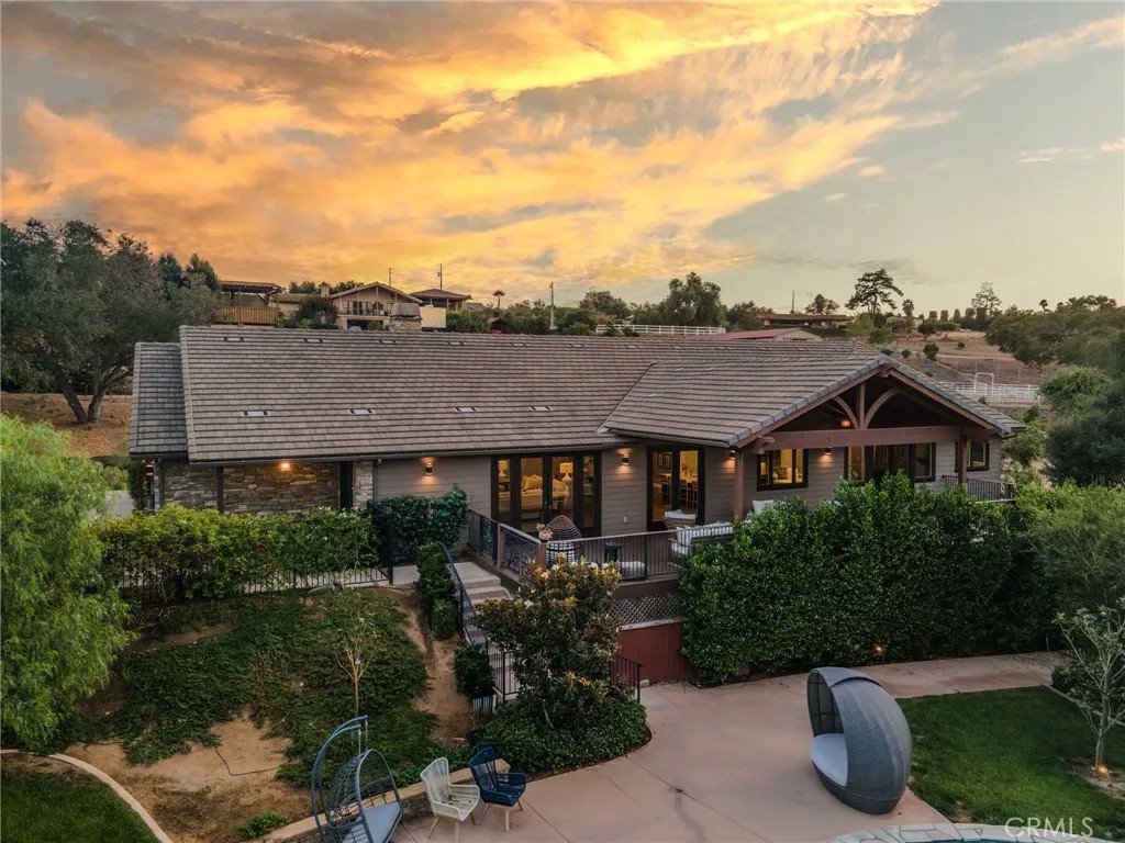 4007 Ladera Vista Road