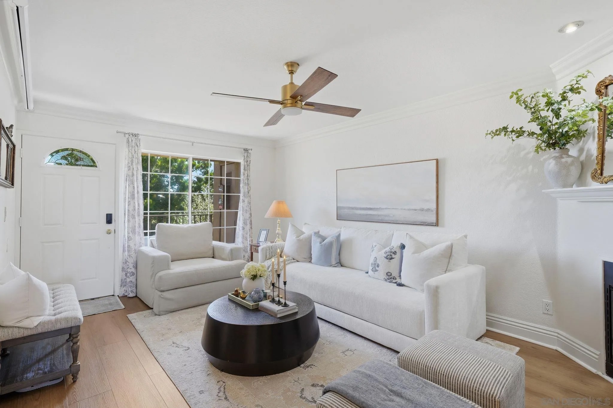 4775 Seminole Drive 201