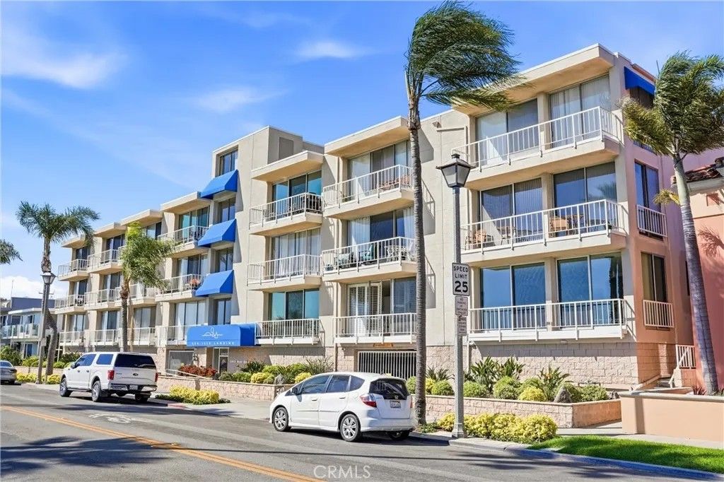 Photo of 383 Bay Shore #203, Long Beach, CA 90803 (MLS # DW26056079)