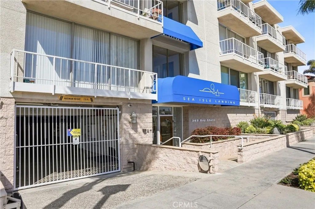 Photo of 383 Bay Shore #203, Long Beach, CA 90803 (MLS # DW26056079)