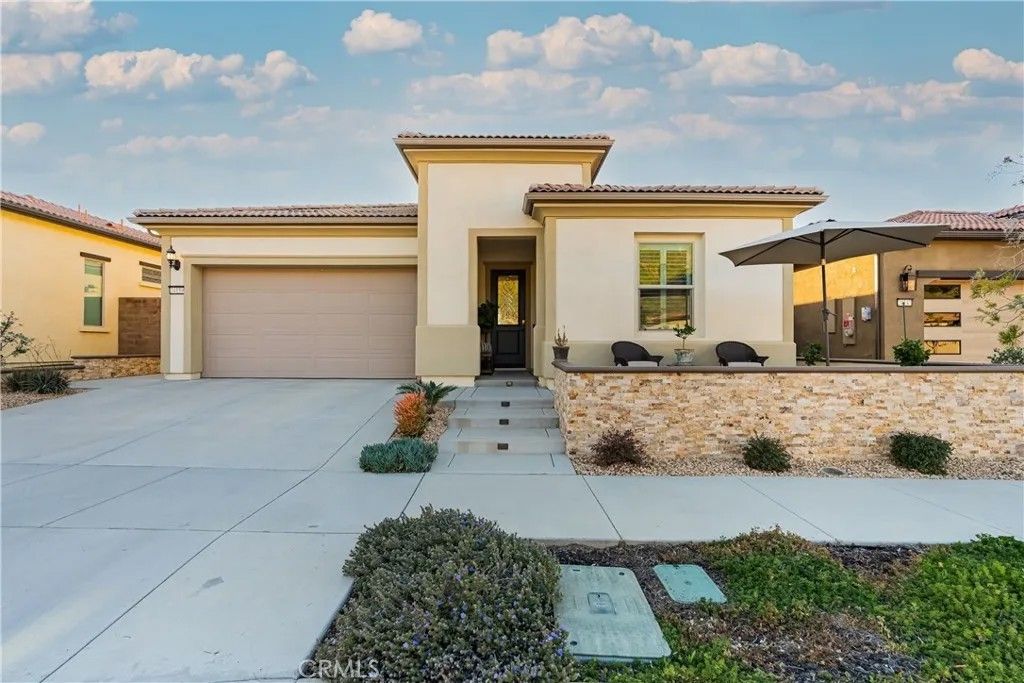 Photo of 24159 Evesong Dr, Corona, CA 92883 (MLS # SW26046675)