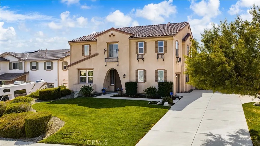 4976 Golden Ridge Place