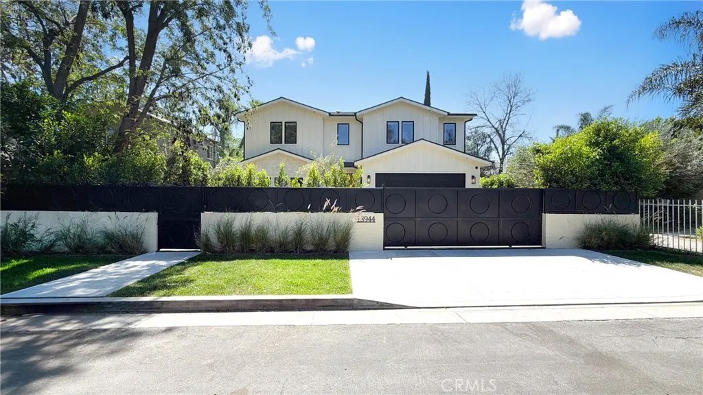 13944 Valleyheart Drive