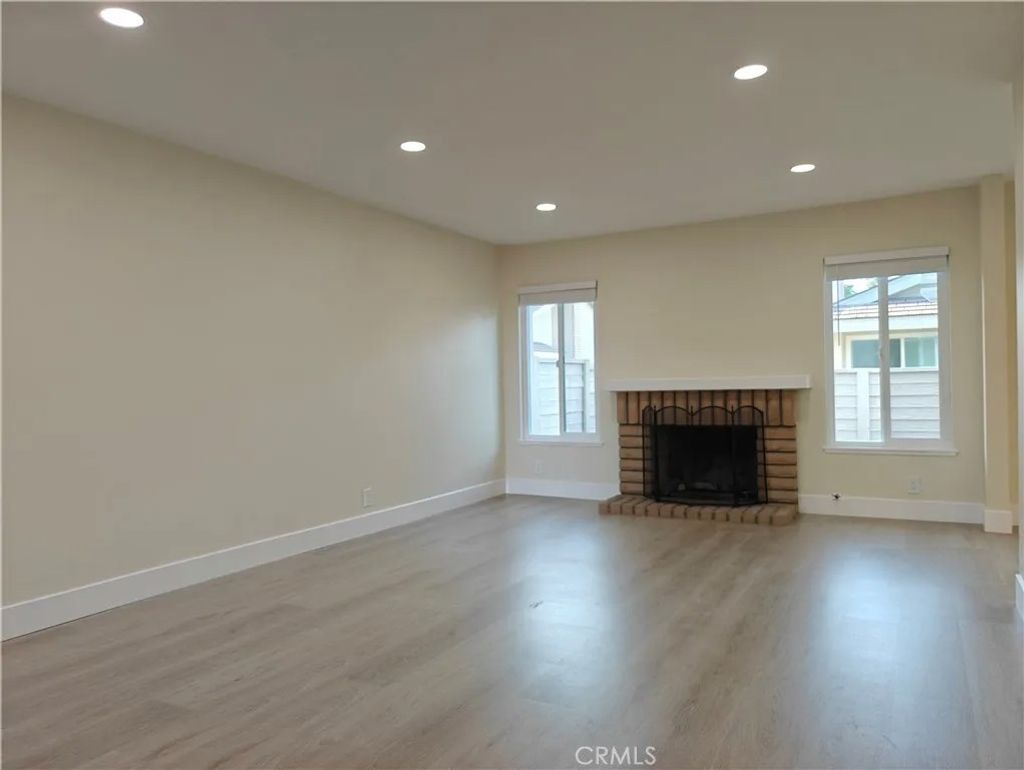 Photo of 4 Brookmont, Irvine, CA 92604 (MLS # OC25277843)